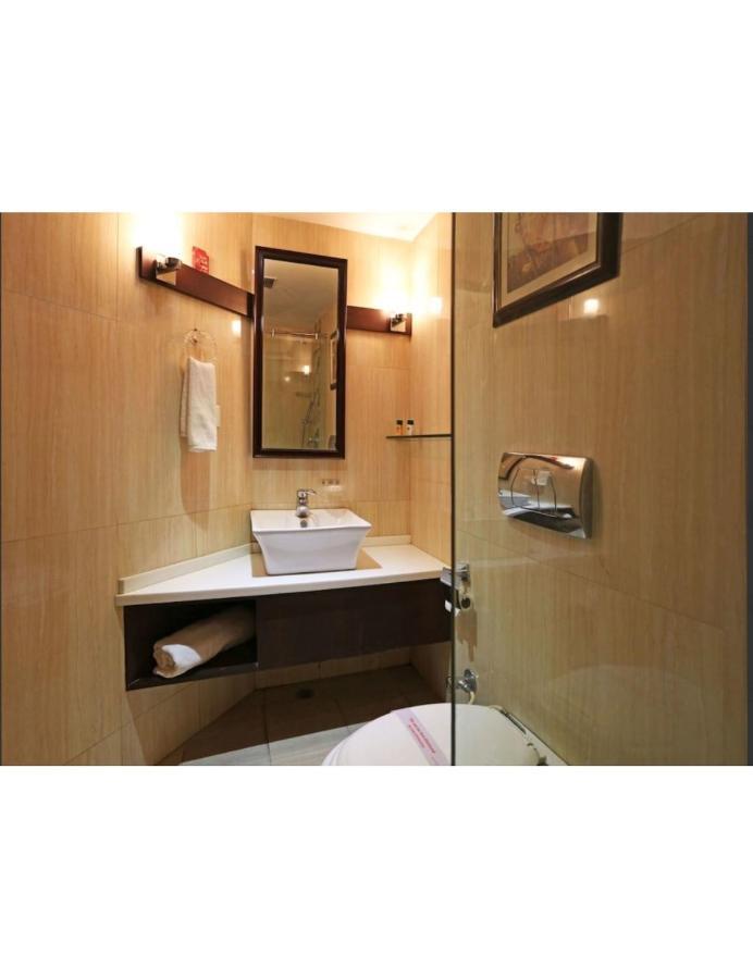Hotel D Grand, Барели Экстерьер фото