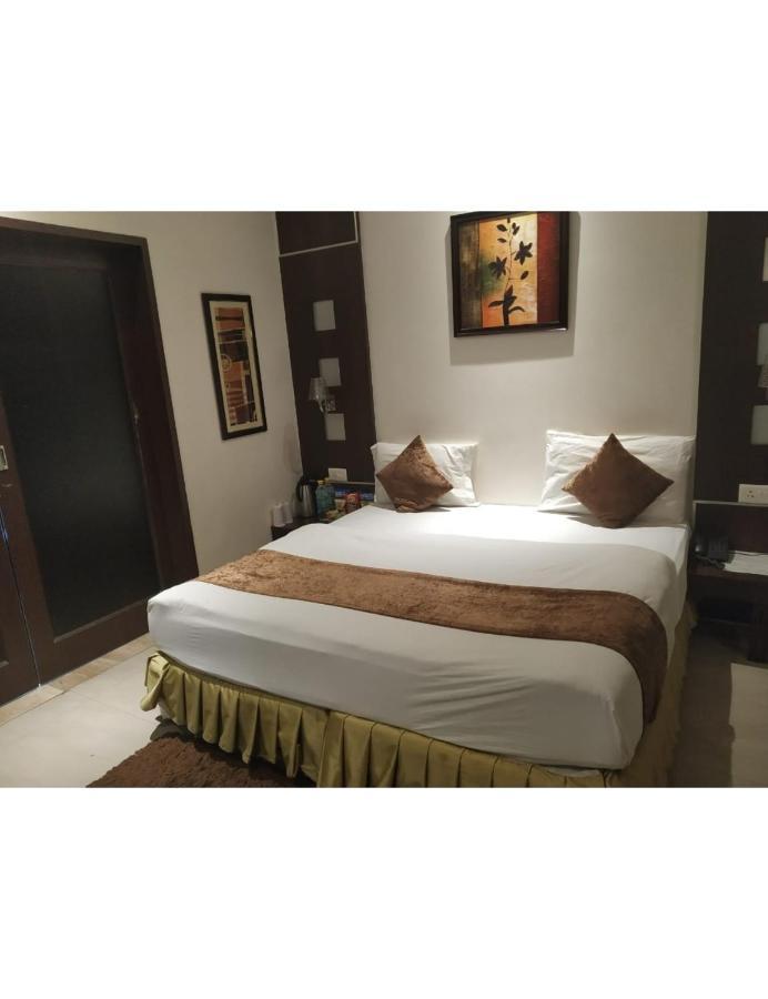 Hotel D Grand, Барели Экстерьер фото