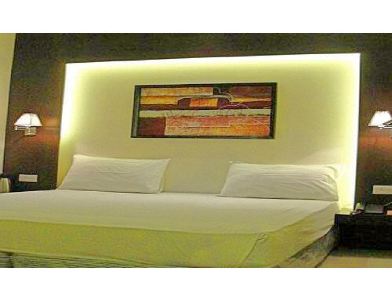 Hotel D Grand, Барели Экстерьер фото